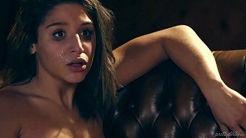 play Un actor fute o starleta de filme xnxx xnxx