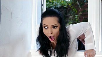 play Danarogozxnxx quand il baise deux hommes