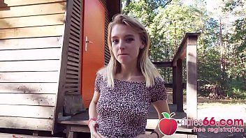 play Platita pentru muie scurta si sex nebuneste in masina