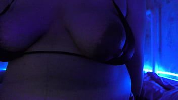 play Des filles aux gros culs se font enculer par un mec