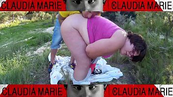play On the back, the penis enters the pussy of this gorgeous woman best