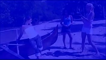 play Ella gime durante todo el juego xxx que tiene con un macho delgado que la adora mucho.