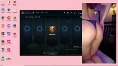 play Amateurstreamer krijgt Kinky Playing League of Legends Outdoor